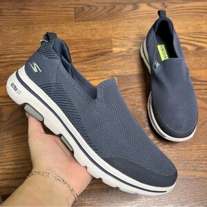 Skechers GOwalk 5 athletic walking shoes in a navy blue size Men’s 8.5